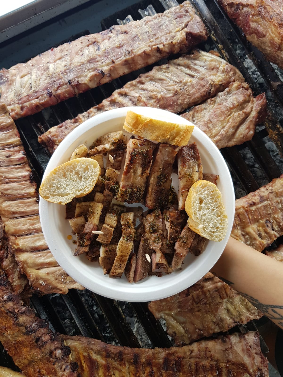BARBECUE ARGENTIN FOOD ON TOUR